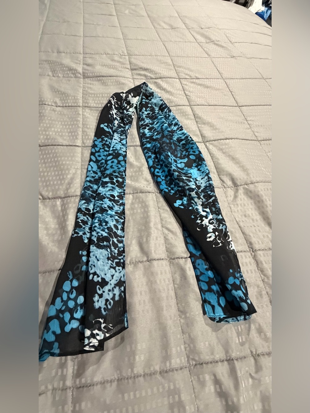 Womenโs Blue Patterned Jeans Scarf Insert